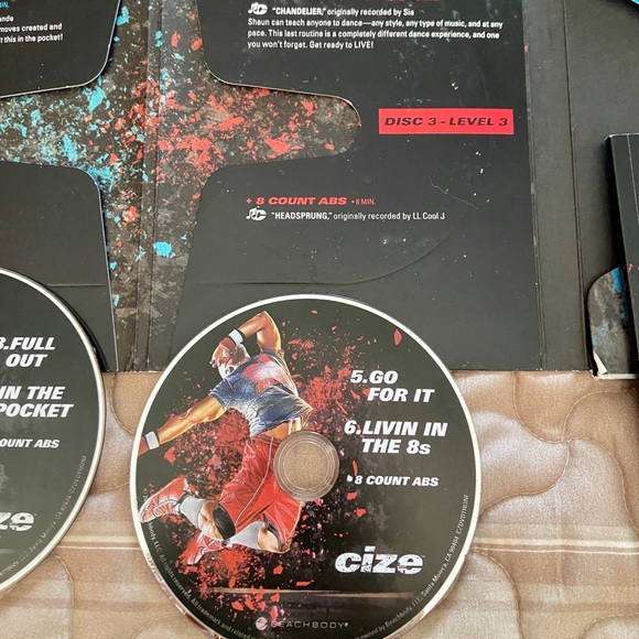 Cize DVD  workouts - Picture 2 of 9
